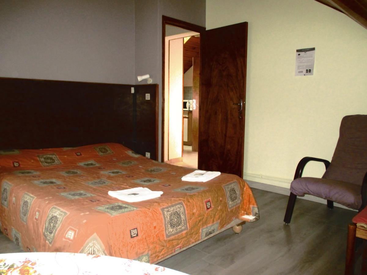 Bed and Breakfast La Cle Des Champs Мюроль Экстерьер фото