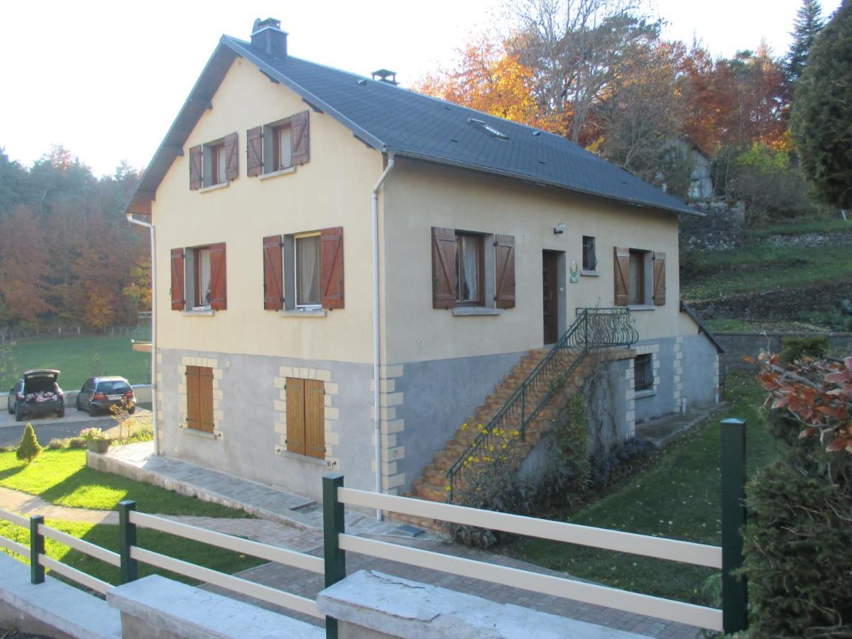 Bed and Breakfast La Cle Des Champs Мюроль Экстерьер фото